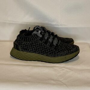 Women’s NOBULL knit runners size 6.5